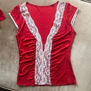 Circa early 1990s juicy Sunset red with cream lace V neck Cup sleeve Size Small